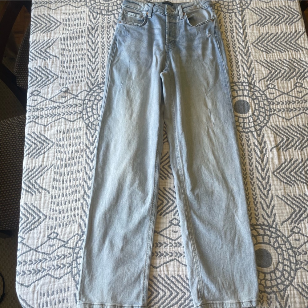 Wild Fable- size 6 jeans, super high rise straight jean, distressed light wash.
